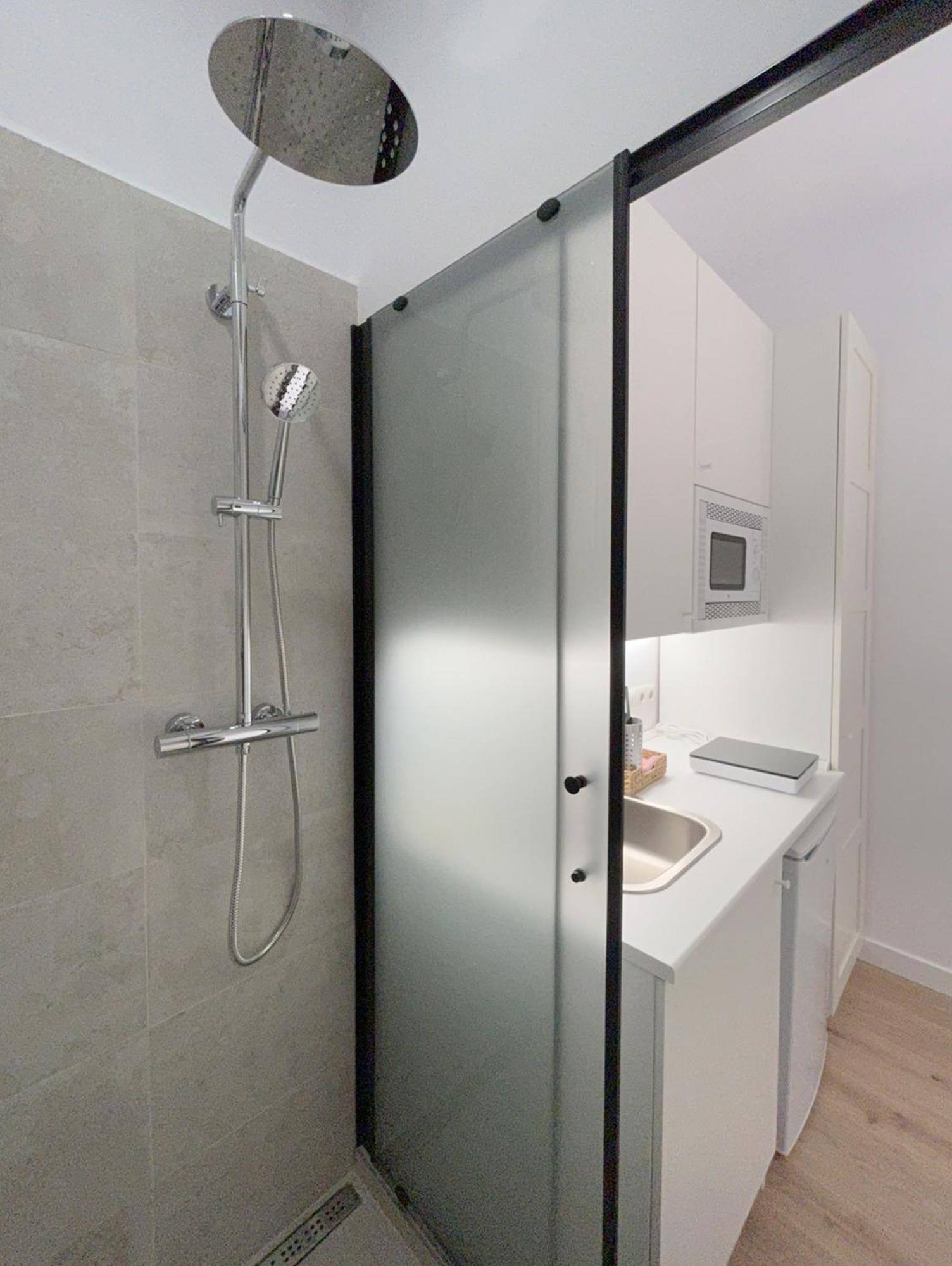 Sd Centrica Con Bano Y Kitchenette Apartment Terrassa